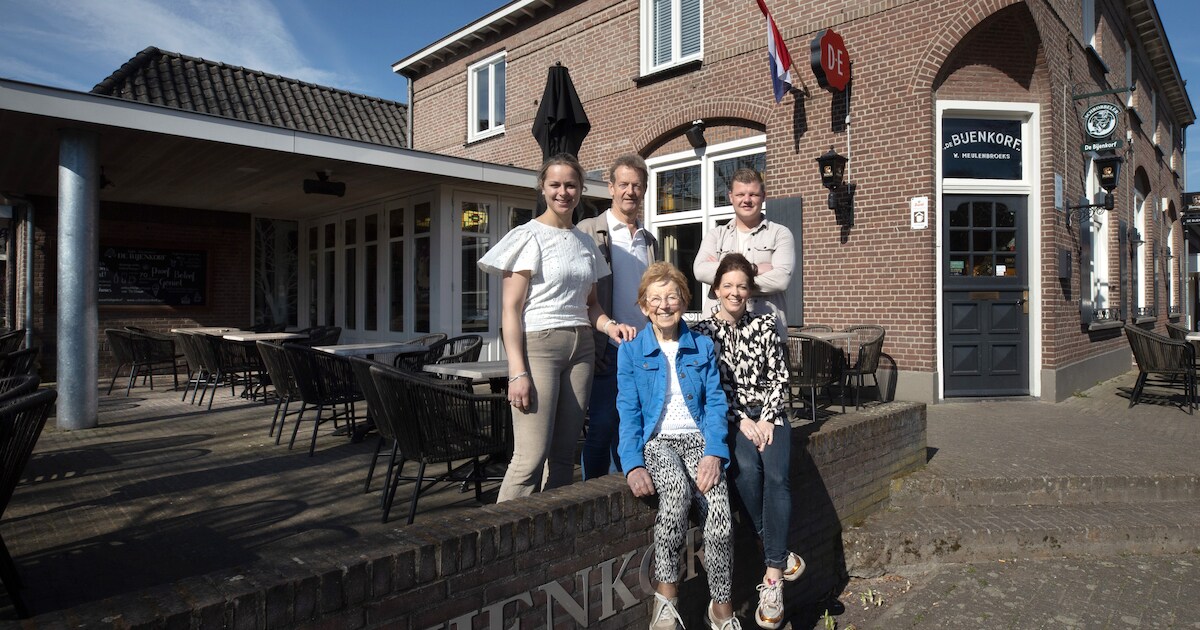Feestweekend in Hooge Mierde voor 100 jaar Café De Bijenkorf