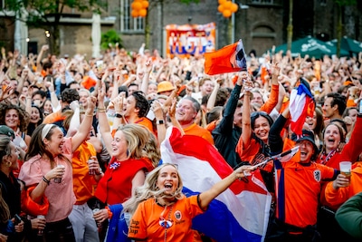 We’re back and it’s great! Watch Oranje on these 9 screens in Amsterdam