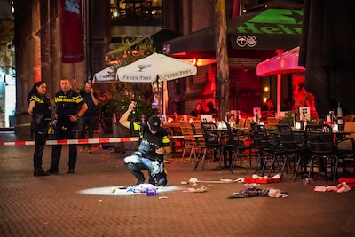 Onrust in Arnhem na steekpartij op meerdere plekken, jongens stelpen bloed met T-shirt