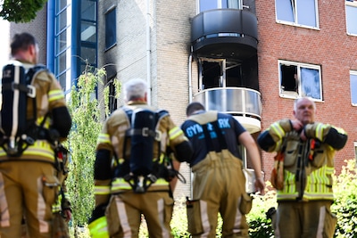 Zeer grote brand in appartement in Nijmegen: bewoonster naar ziekenhuis afgevoerd