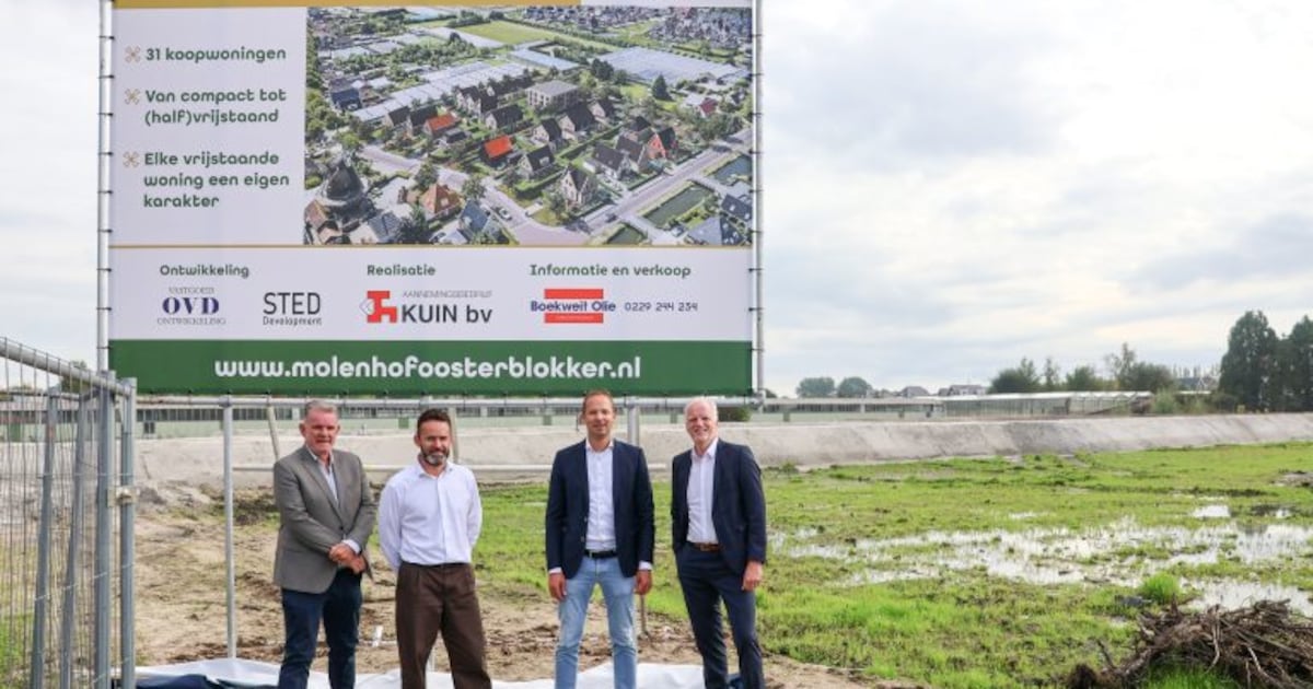 Bouwbord project Molenhof in Oostblokker onthuld