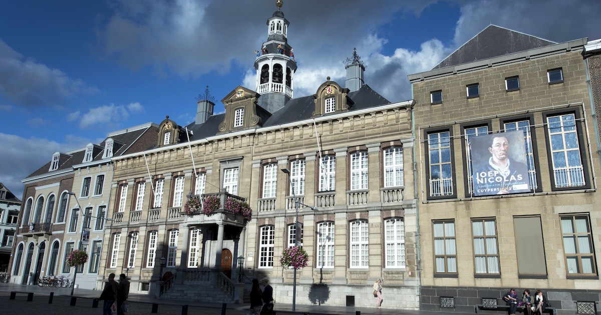 Promenades in binnenstad Roermond krijgen grondige reiniging