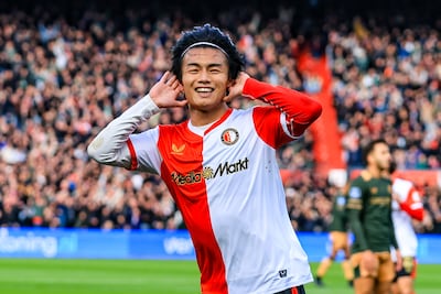 Feyenoord pakt volle buit tegen FC Utrecht dankzij late treffer Ayase Ueda