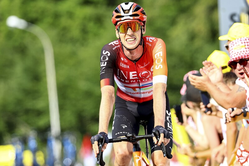 Thymen Arensman komt nipt tekort voor winst in eerste bergrit Tour de ...