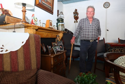 Ad woont op boerderij die al sinds 1850 in de familie is: ‘Ik weet niet beter dan hier wonen’