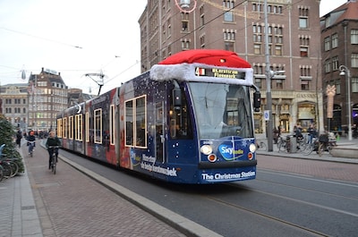 Bus, tram, metro of pont nemen op oudjaarsavond in Amsterdam? Dit moet je weten