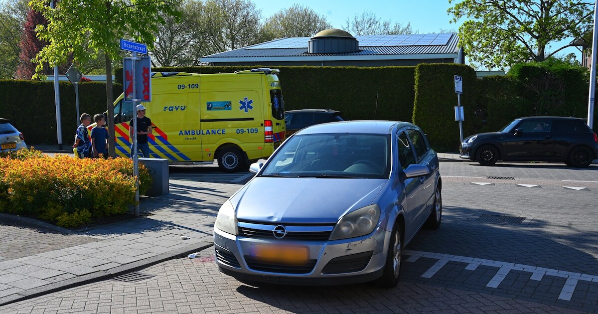Voetganger gewond na botsing op de Rozenstraat in Leerdam
