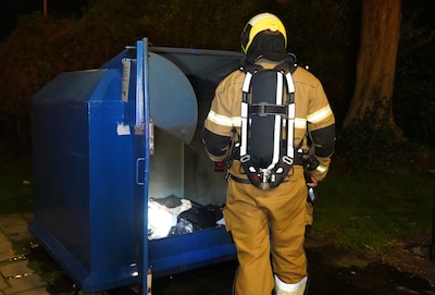 Opnieuw brand in kledingcontainer in Vlijmen