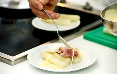 Does your urine smell after eating asparagus? Urologist explains why