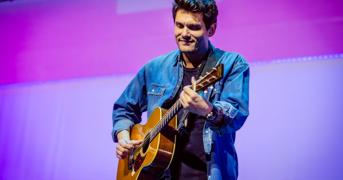 150 gitaristen spelen tegelijk John Mayer in Hilversum