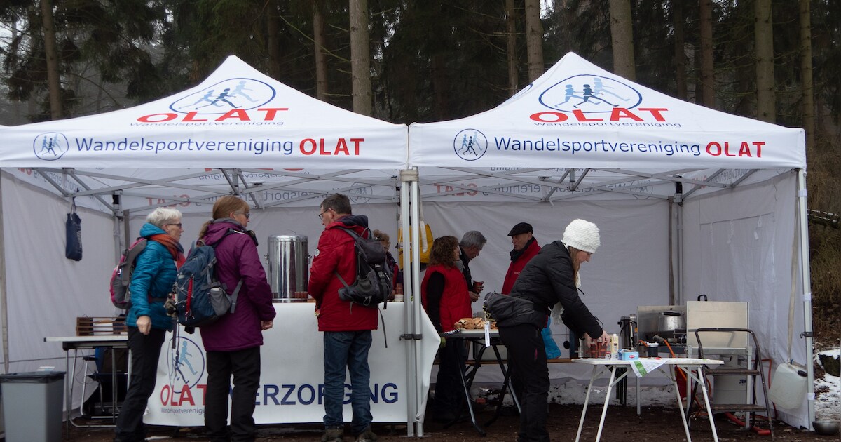 Wandelen door het groene Dommeldal met wandelvereniging OLAT uit Olland ...