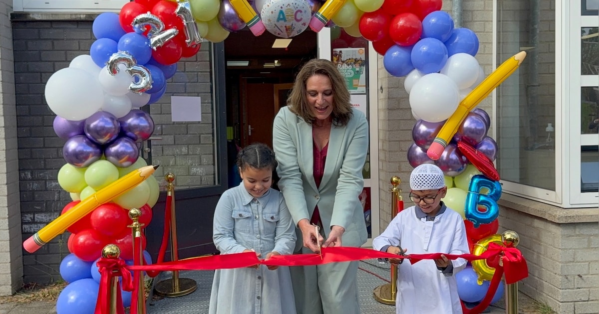 Islamitische basisschool geopend en jubilarissen gehuldigd