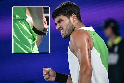 spain-s-carlos-alcaraz-reacts-after-a-point-against-australia-s-alex-de-minaur-during-their-men-s-singles-quarter-final-match-on-day-ten-of-the-australian-open-tennis-tournament-in-melbourne-on-january-27-2026-photo-by-william-west-afp-image-restricted-to-editorial-use-strictly-no-commercial-use