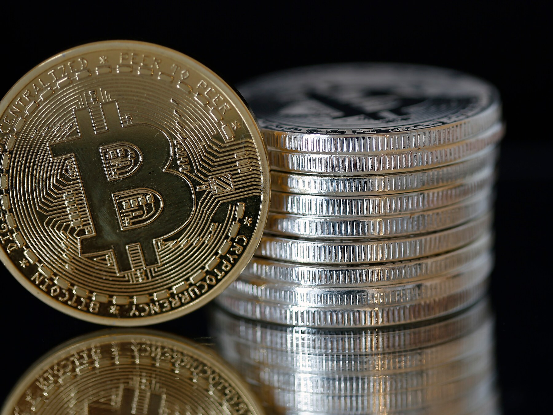 Bitcoin tikt de 20.000 dollar aan | Economie | AD.nl