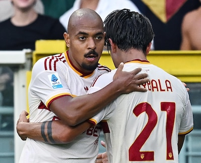 Donyell Malen scoort met de punt van zijn teen en bezorgt AS Roma opnieuw overwinning
