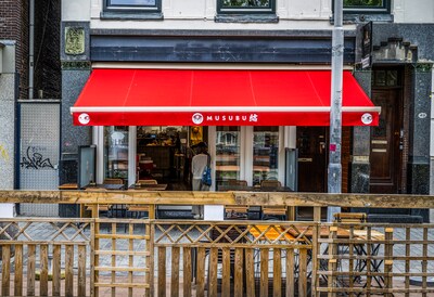 We aten heerlijke hapjes met vlees, vis en groenten bij Musubu: dit is een goed adresje