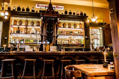 Don't miss out! Sushi, cheese fondue and cocktail bars: what appeared on indebuurt this week
