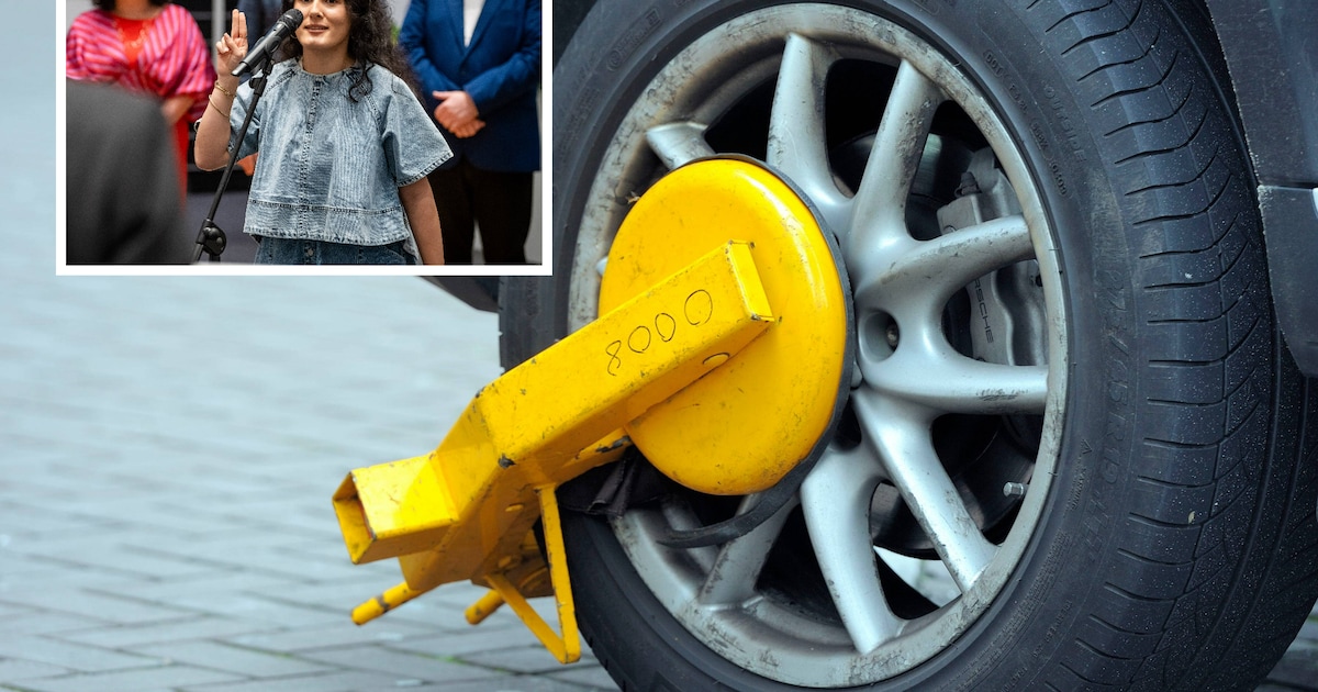 Parkeerfout op Scheveningen kan uitdraaien op rekening van bijna 400 euro: ‘Gaan desnoods in auto sl