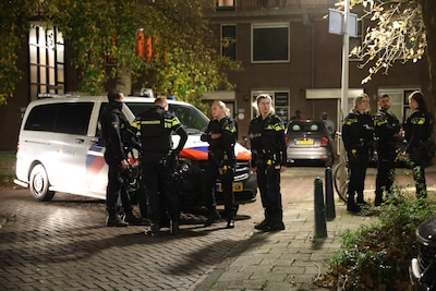 Politie treft mogelijk vuurwapen aan bij burenruzie in Den Haag