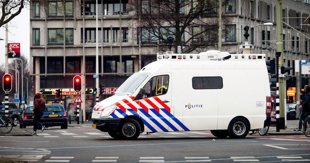 Politie verliest tussen Lelystad en Almere drie kisten vol oefenwapens: twee nieuwe tips na uitloven