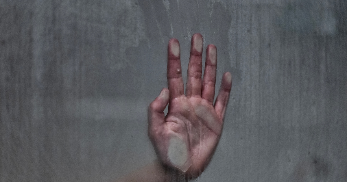 Eerder levenslang in Engeland, nu veroordeeld tot 12 jaar voor verkrachting zus en nichtje