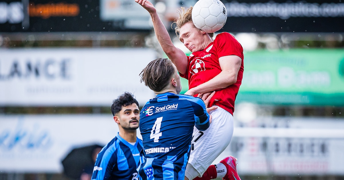 Doelman scoort vanaf 80 meter, korfbaluitslag, pak slaag en dit gebeurde er nog meer