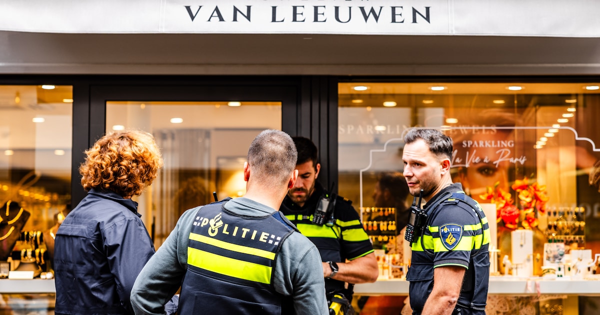 Juwelier Van Leeuwen voor tweede keer in minder dan een maand overvallen door mannen op fatbike
