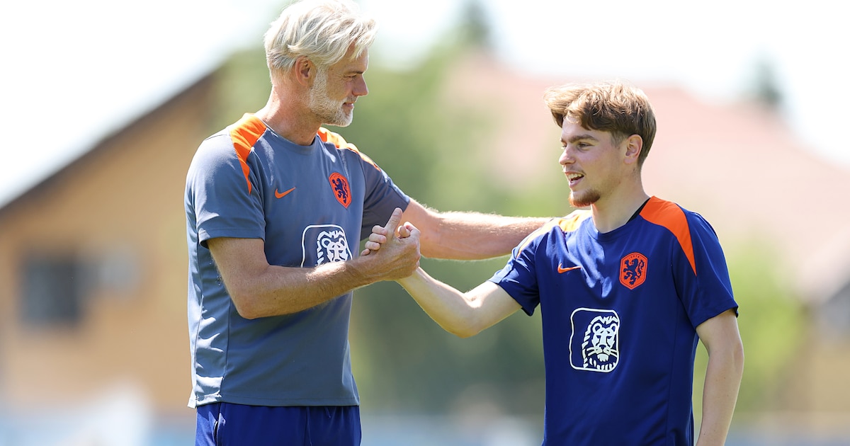 Bondscoach Onder 19 is recht voor zijn raap: ‘Zeg maar gewoon dat ik ...