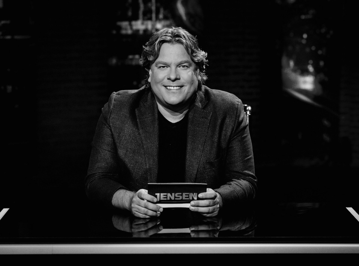 Provocateur, complotdenker en getalenteerd radiomaker: Robert Jensen was het allemaal | Show | AD.nl