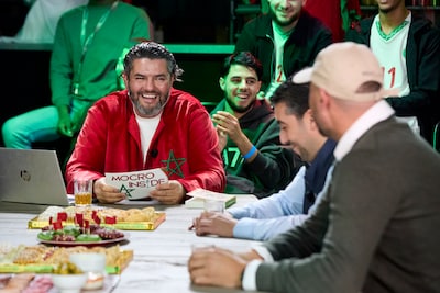 ‘Als Nederland wint? Uithuilen en erachter gaan staan’, populaire ‘Mocro Inside’-presentator verwach