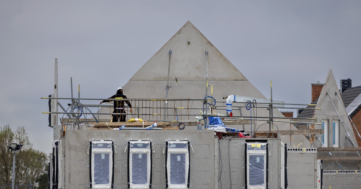 Amsterdam vraagt 545 euro, Wormerland 21.000 euro: kosten voor bouwvergunning verschillen enorm