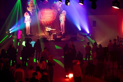 Pakjesavond vol verrassingen op Lazy Listeners Festival