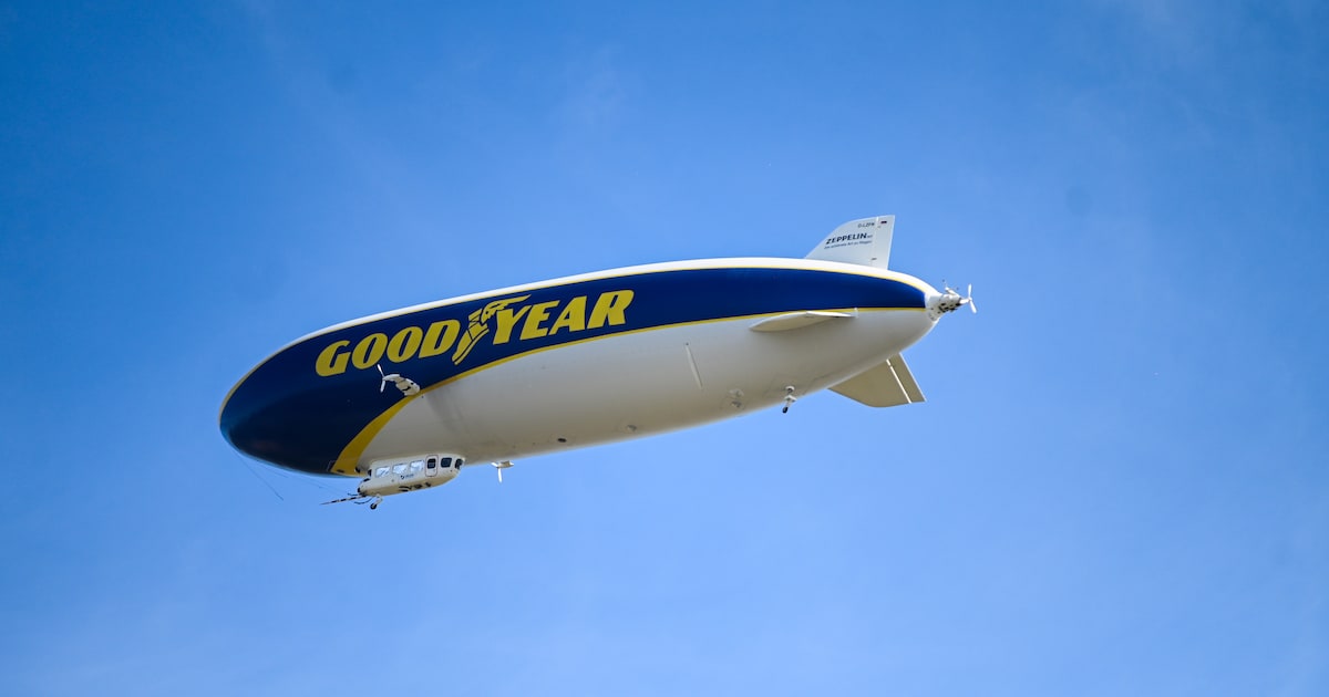 Zeppelin duikt op boven Kootwijk: dit onderzocht het luchtschip | Regio ...