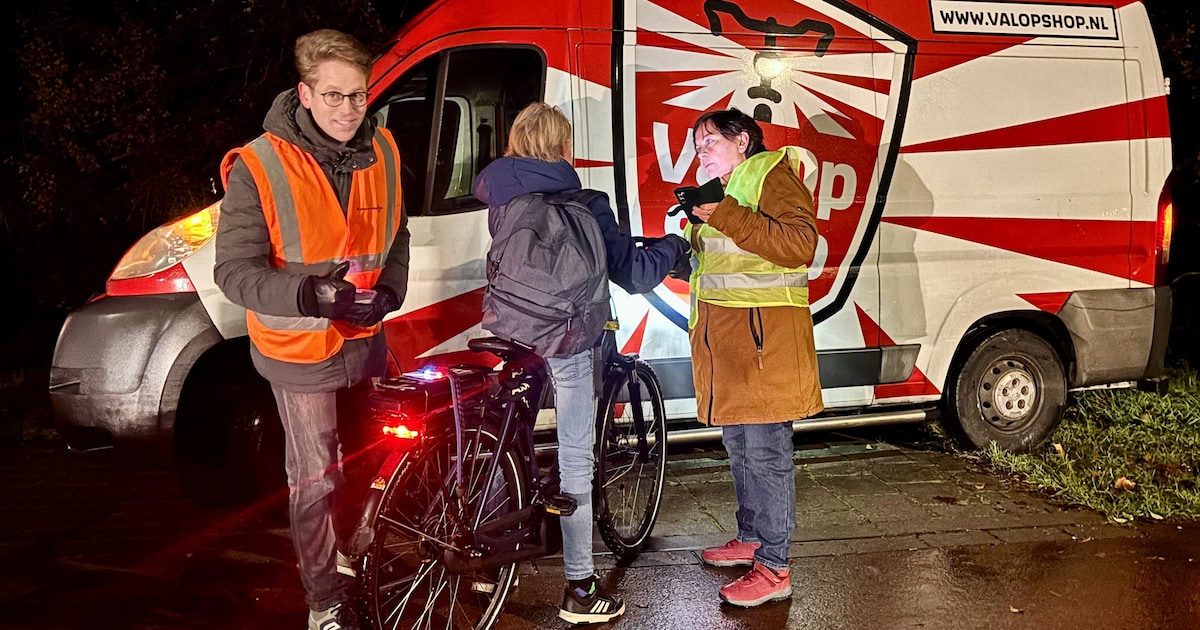 Fietshart lanceert campagne voor veilige verlichting in Alphen aan den Rijn