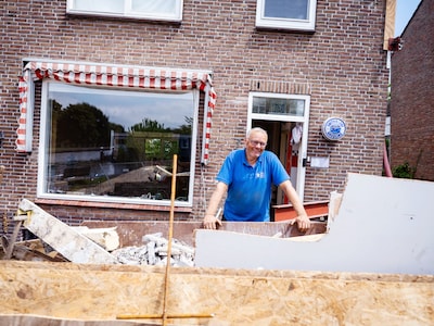 Bewoners van ‘ramphuis’ belden 112 toen woning extreem begon te verzakken: ‘Niemand is gekomen’