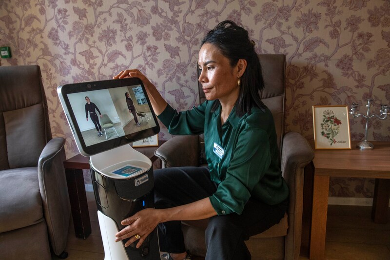 Robots als collega, gordijnen met een afstandsbediening: de zorg ...