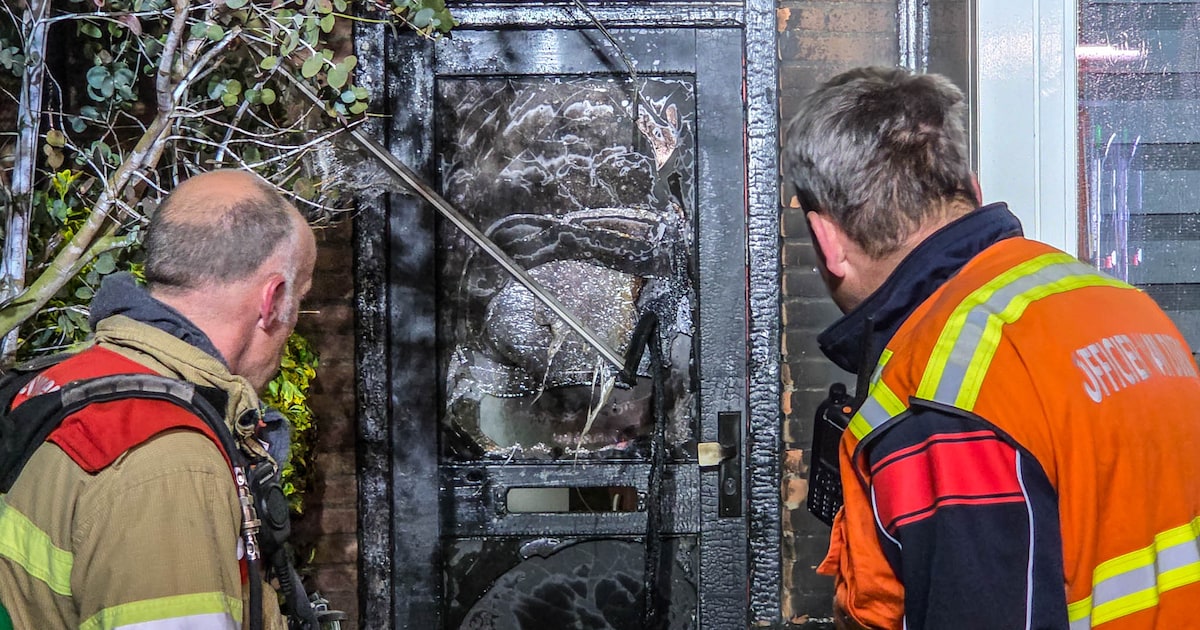 Woning in Amersfoort loopt grote schade op na explosie en brand