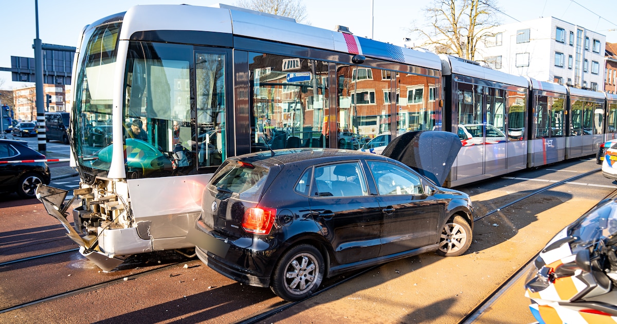 RET reageert geschokt na ongeluk met trambestuurder onder invloed, man per direct geschorst