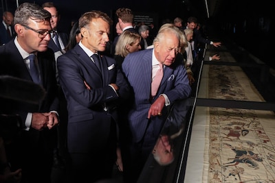 Hoe terugkeer van wereldberoemd Tapijt van Bayeux naar Londen een diplomatiek mijnenveld werd