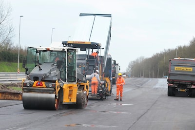Een uniek kijkje bij de werkzaamheden van de A30: ‘We hebben nu een paar tegenslagen maar lopen nog 