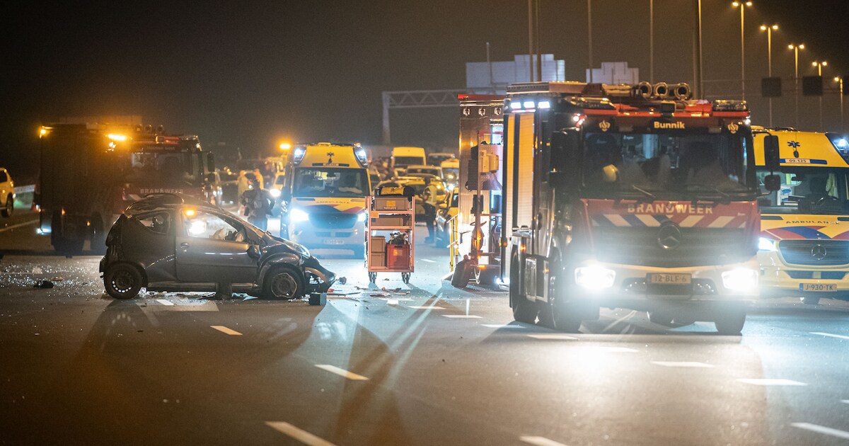 Twee gewonden na ernstig ongeval op A12 bij Bunnik, man aangehouden.