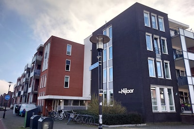 Verwarde buurman houdt buren al jaren met geschreeuw uit de slaap