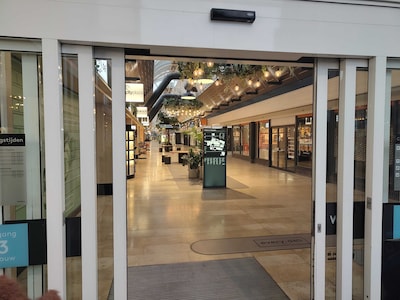 Winkelcentrum Cityplaza in Nieuwegein ontruimd wegens pepperspray