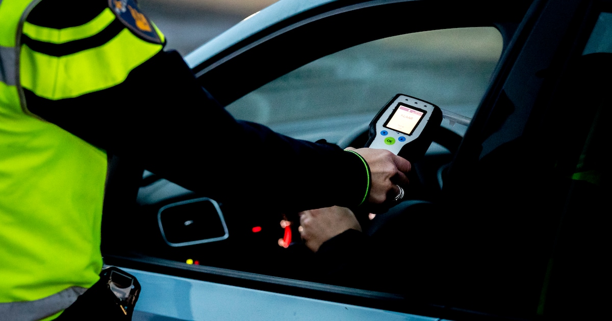 Automobilist drinkt te veel en scheurt met 144 km/u over Amersfoortseweg