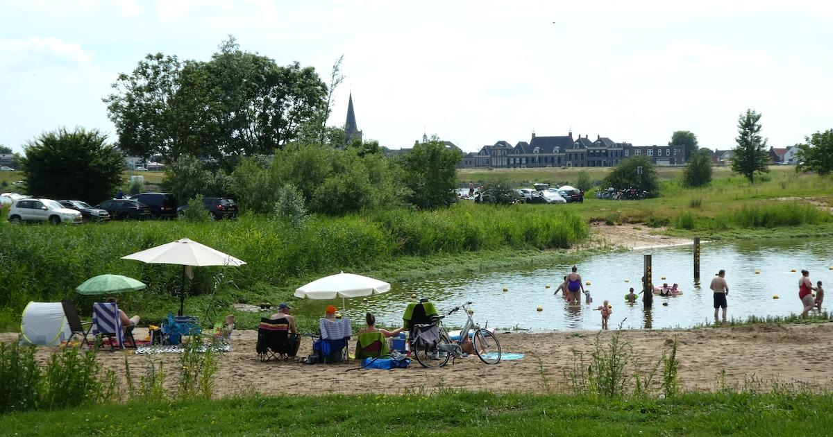 Veilig zwemmen voor kids in nieuwe plas, toch blijft Lek lonken met jetski’s en boten: ‘Hier gebeurt
