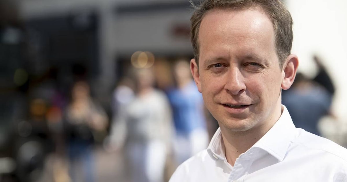 Voormalig wethouder uit Vlaardingen Arnout Hoekstra wordt verkenner in Schiedam