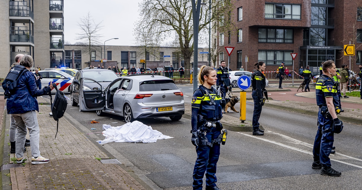 Hoe Zweedse moorde­naars terechtkwa­men bij ongekende drievoudige moord ...
