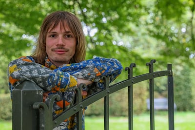 Daan (26) was pas 14 toen naaktfoto’s van hem op school werden verspreid: het zette zijn leven volledig op zijn kop