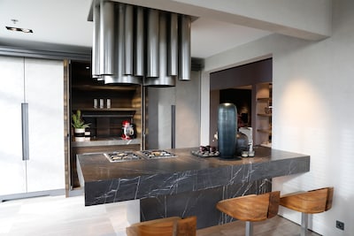 Filiaal Keukendiscounters in Deventer wordt ontruimd, franchisenemer moet huurachterstand betalen