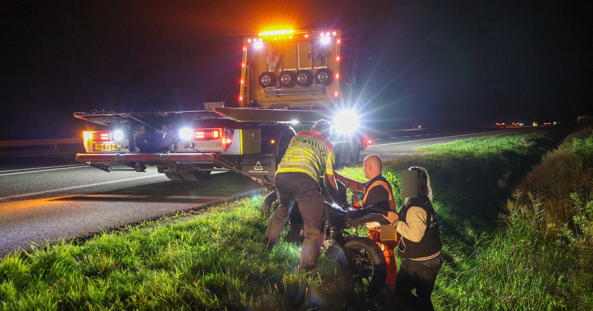 Motorrijder belandt in sloot langs A28 bij Beilen